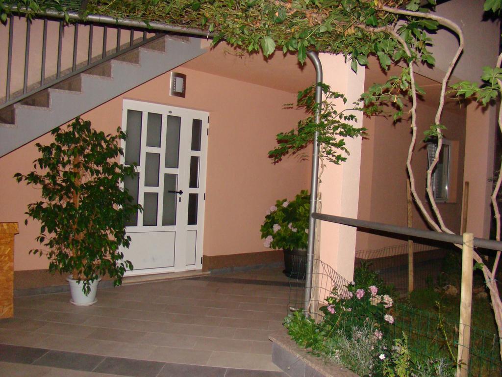 Apartment Ledic Krvavica